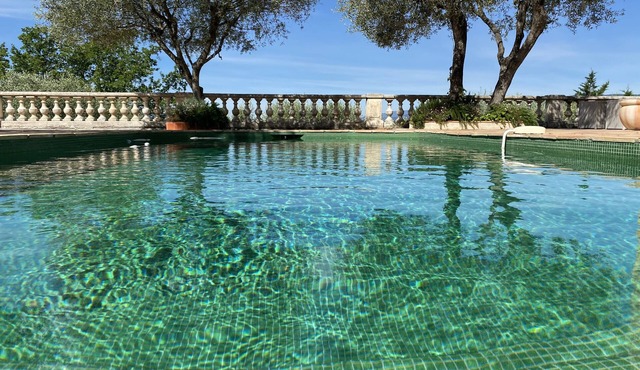 Peaceful w Amazing Views, Aircon & Heated Salt Water Pool nr Valbonne & Mougins