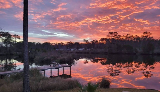 Peaceful !Waterfront Haven,Near beach/Pier/Kayak/Fishing/Crabbing/CLEAN!