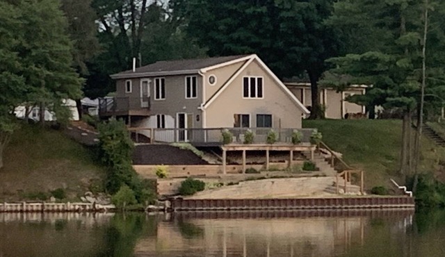 Peaceful Waterfront Home on the Muskegon River