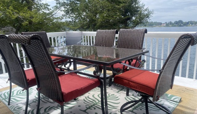 Peaceful Waterfront Stay – Stunning Lake Ontario Sunset Views + Pet Friendly