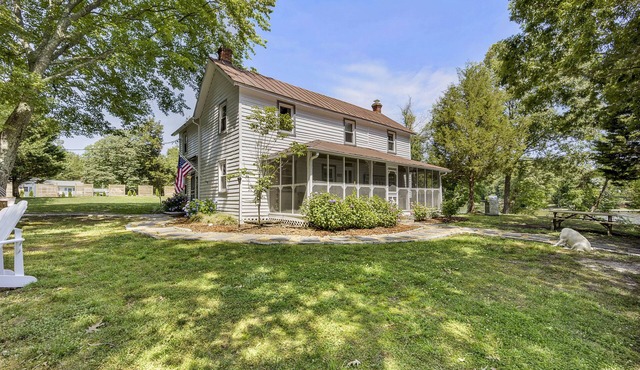 Peaceful Waterfront Retreat for Bird Lovers- Close to DC