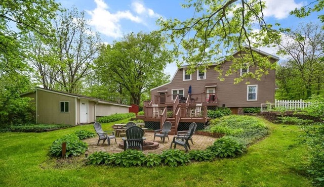 Peaceful well-appointed home at Treman Park