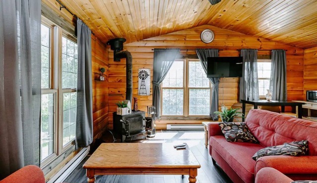 Peaceful, Whimsical Retreat - Cabin 17