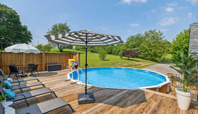 Peaceful White Bluff Vacation Rental w/ Pool!