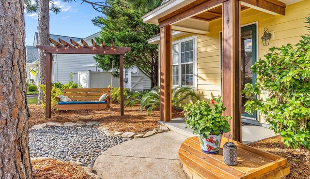 Peaceful Wilmington Home Near Beach & Downtown!