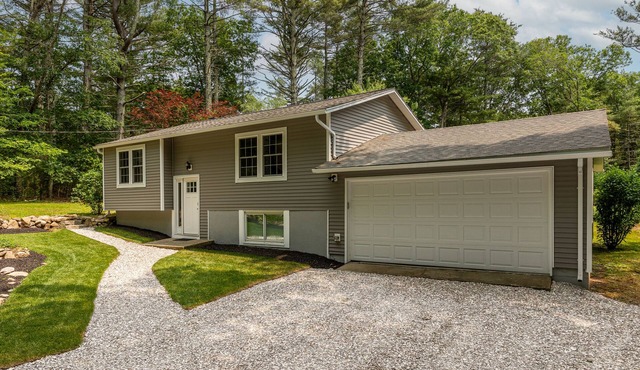 Peaceful Wooded Retreat Near Beaches, Trails & More!