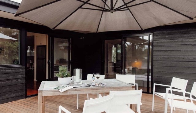 Peacefull Island Stay with Free Standing Bungalow