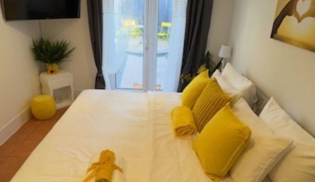 Peacefull Springfield Studio Flat.