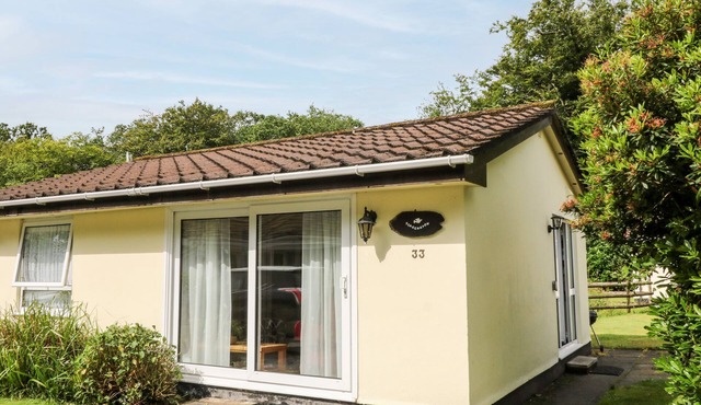 PEACEHAVEN, pet friendly, with a garden in Liskeard