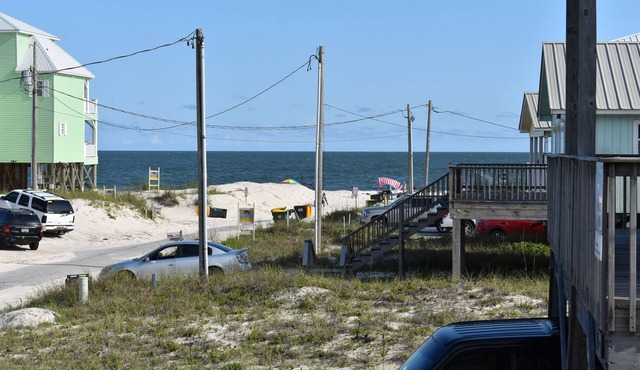 Peach on the Beach - 3BR/2 BA - Fort Morgan - Pet Friendly