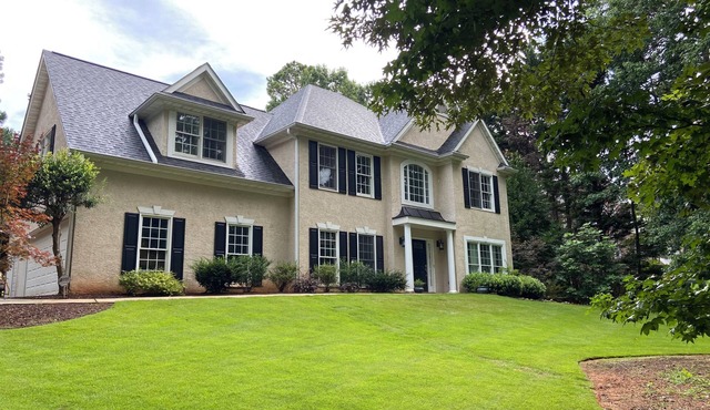 Peachtree City World Cup Retreat with Salt Water Pool close to Trilith Studios