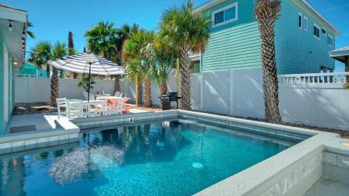Peachy Palm by AvantStay Huge Private Pool