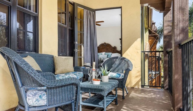 Peacock Villa * in luxury resort-style Paseo