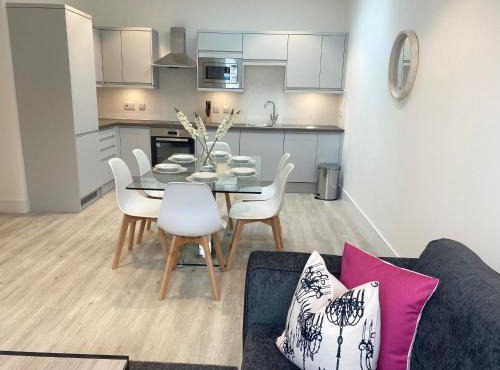 Peak at Fleet Heights Apartment Four