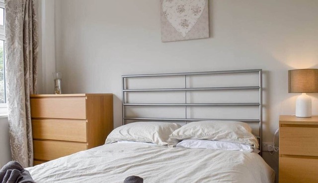 Peak District Home with Garden and Parking