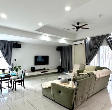 Peak Homestay@Ipoh Perak Malaysia 10-14Pax 5R/6B