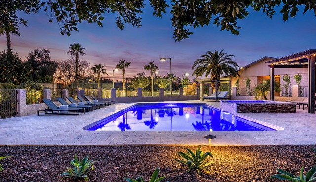 Peak View Paradise: Sports court, Lush grounds & more!