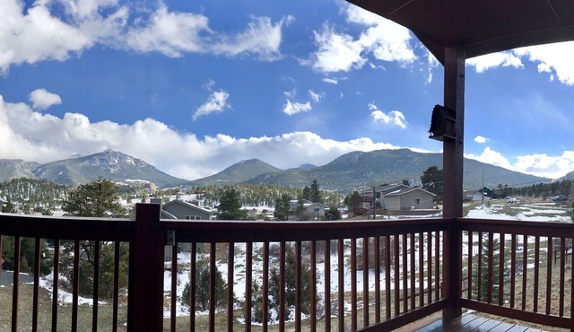 Peak View Retreats Family-friendly, Rocky Mountain National Park Reg. 3230