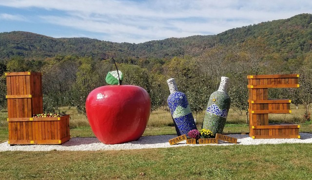 Peaks of Otter Winery and Orchards