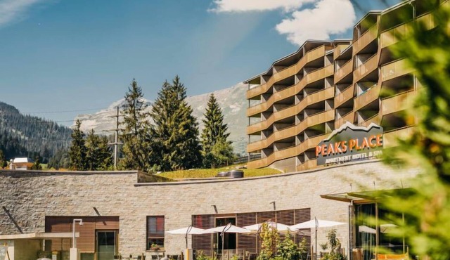 Peaks Place Apartment-Hotel & Spa by Interhome