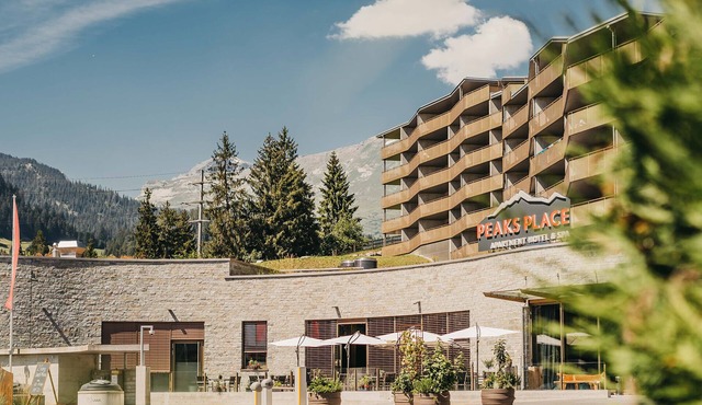 Peaks Place
