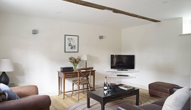 Pear Tree Cottage at Manor Farm Courtyard Cottage