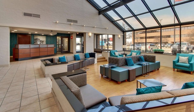 Pear Tree Inn St. Louis Airport