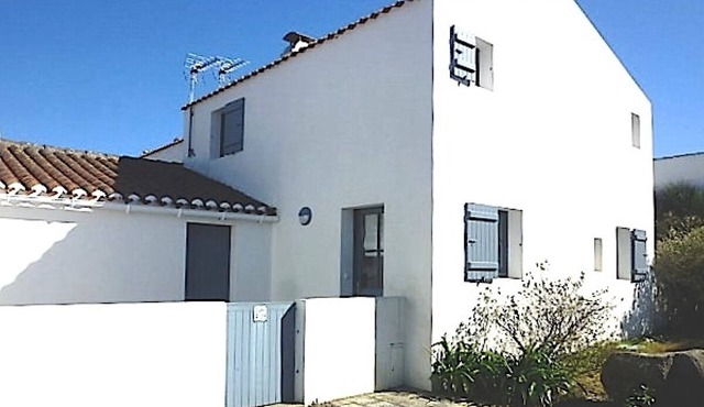 PEARL house 5-6 people, 100m from the beach