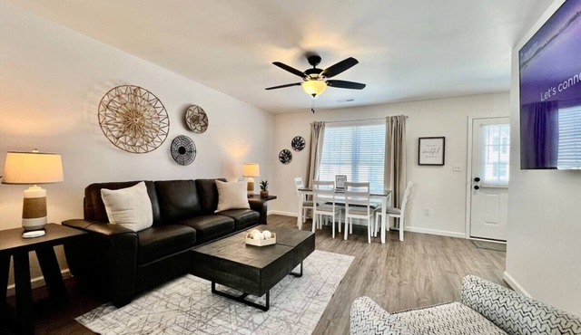 Pearl of a home, central Batesville, IN -New build