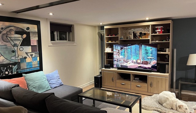 Pearl’s Place, Cozy-Chic Suite-Steps to the lake.