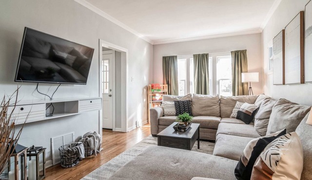 Pearly Gates | 3 Bed | Sleeps 5 | w/2-Car Garage