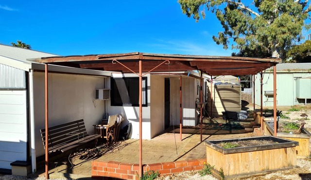 Pearly Shells, James Well