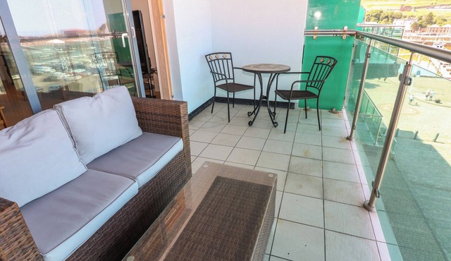 PEARS SUITE, country holiday cottage in Whitehaven