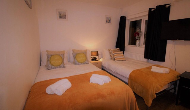 PearTree House - Derby