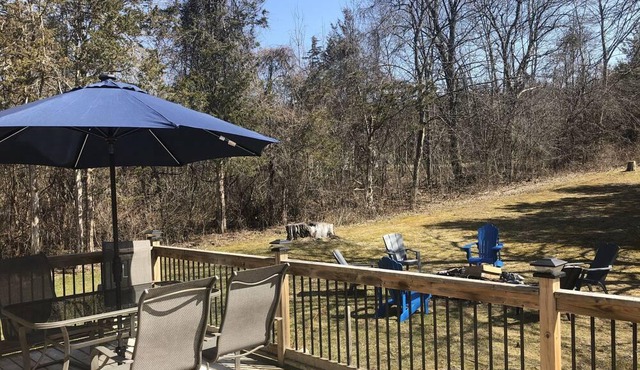Pebble Bay Cottage, Privacy in Prince Edward County