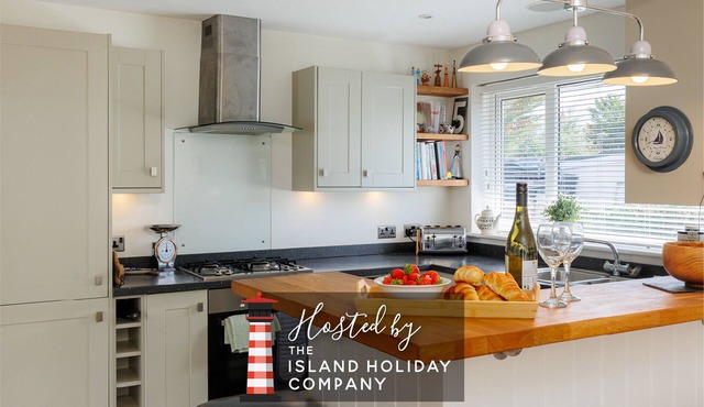 Pebble Beach - Isle of Wight