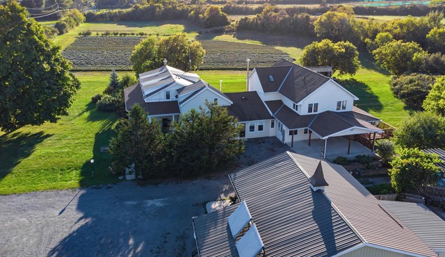 PEC Country Lavender Farmhouse