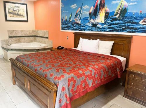 Pecan Valley Inn & Suites