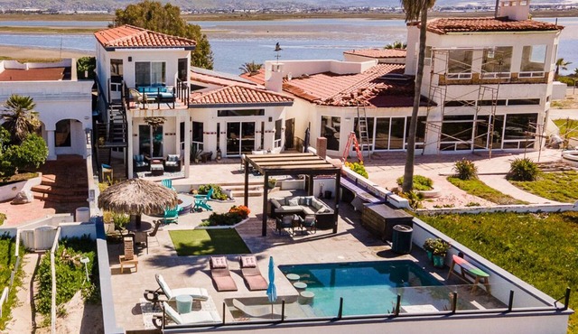 Pedazo de Cielo…Literally Heaven on Earth - Steps from the Beach!