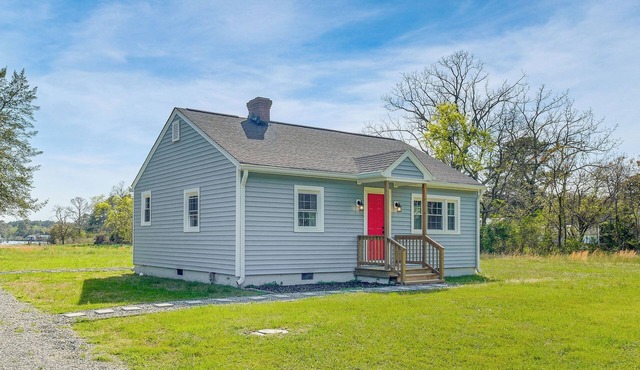 Peek-A-Boo Water Views! Port Haywood Home w/Yard