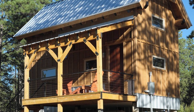 Peek at the Peaksn~ private cabin with stunning mountain views & Starlink WiFi