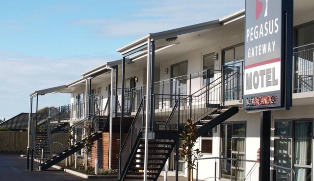 Pegasus Gateway Motels and Apartments