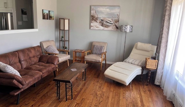 PEI Home (3 Bedroom, 4 Beds, Washer & Dryer, Air Conditioning, Fire Pit.)