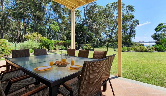 Pelican Beach House S