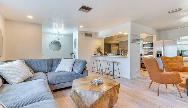 Pelican Beach Retreat! Family Home on Space Coast