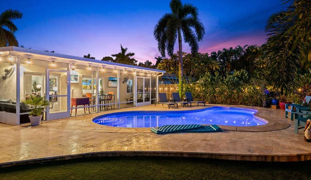 Pelican Landing – Your Peaceful Tropical Escape with a Heated Pool in Fort Lauderdale!