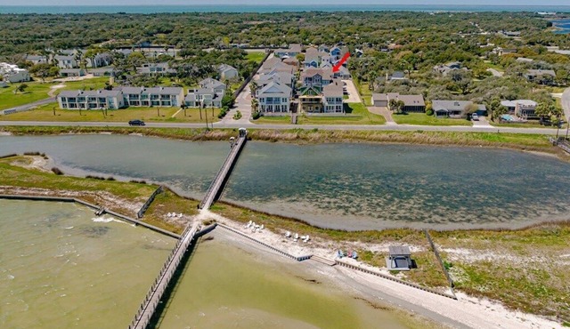 Pelican Point at Sailhouse with Pool and Pier