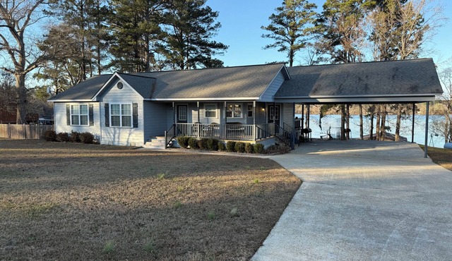 Pelican Retreat on Lake Claiborne