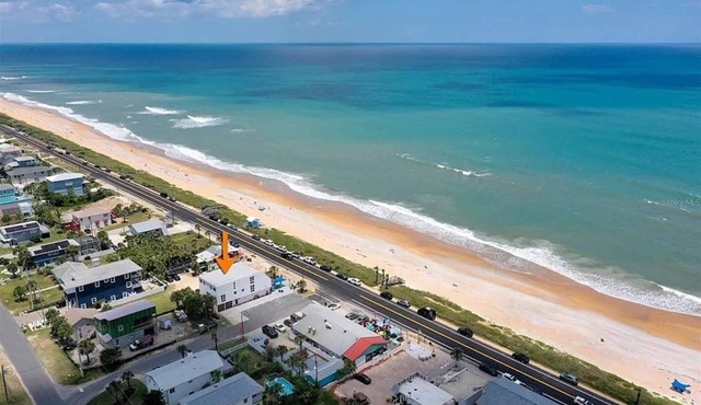 Pelican Suite | Bombora Suites | Steps To Flagler Beach & Restaurants
