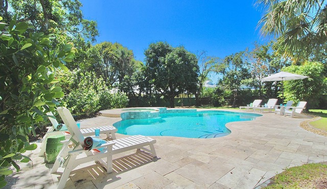 Pelicans Landing - 4BR/3BA Home - Heated Pool - - Close to Beach and Historic Downtown